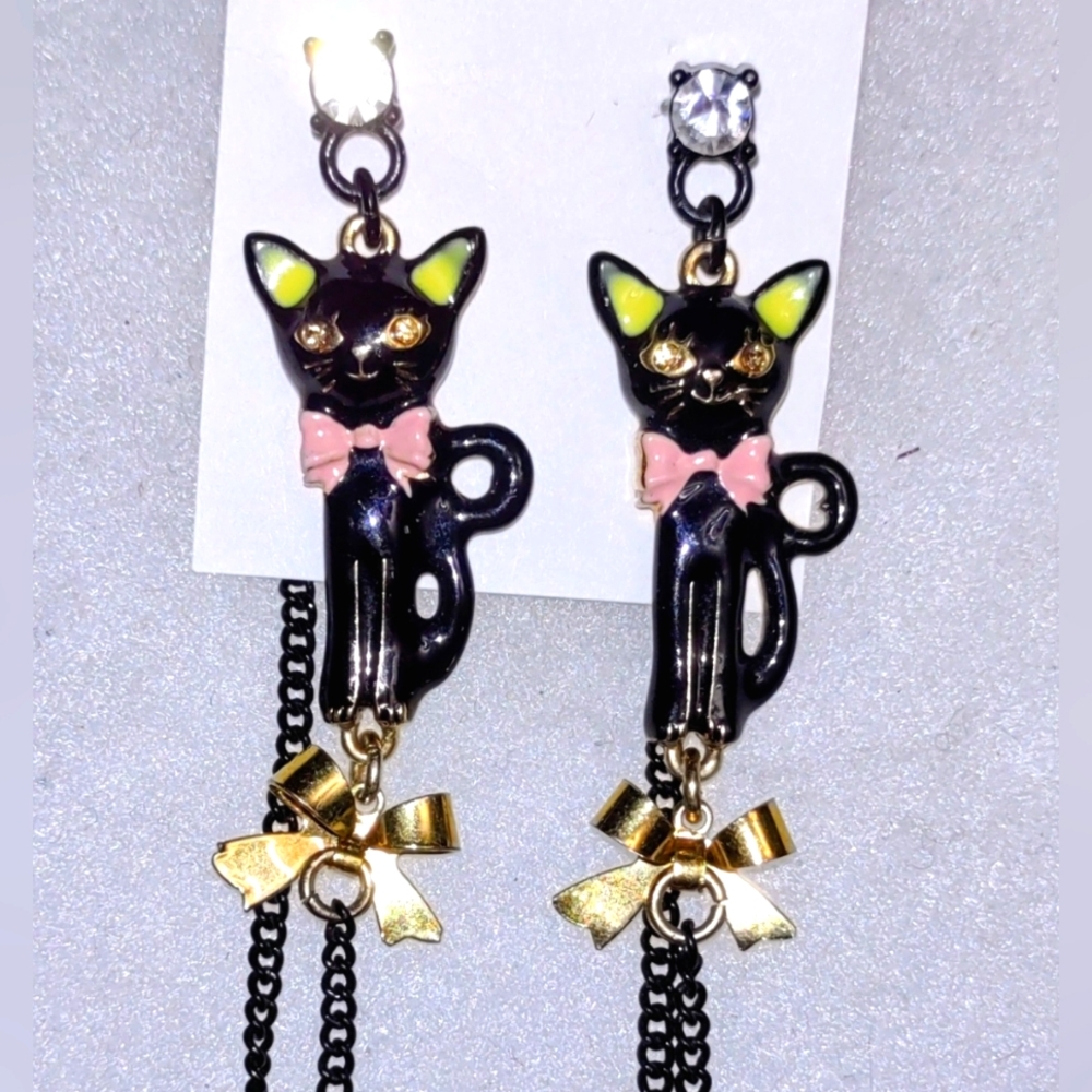 Black Cat Pink Bowtie Dangle Chain Earrings - Picture 8 of 13